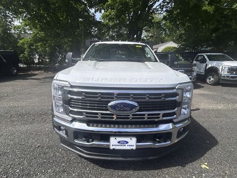 New 2025 Ford F450 XL w/ XL Chrome Package image 2