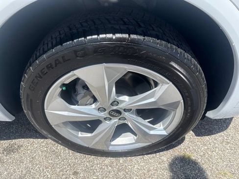 Used 2022 Audi Q5 2.0T Premium Plus AWD/4WD image 13