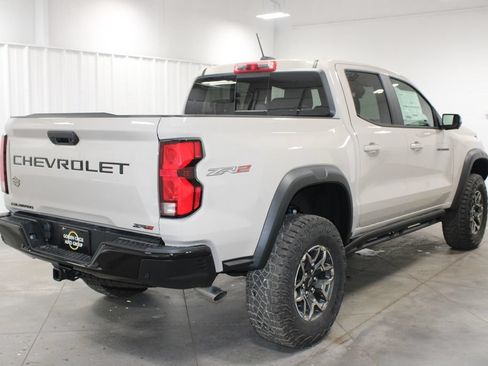 New 2026 Chevrolet Colorado ZR2 w/ Technology Package AWD/4WD image 9