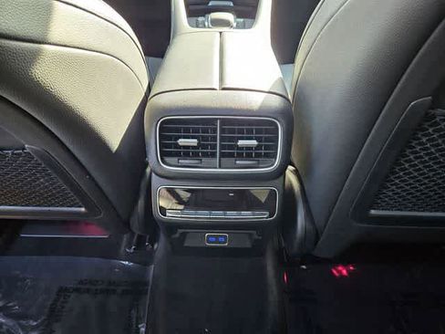 Certified 2025 Mercedes-Benz GLS 450 4MATIC image 18