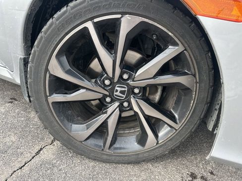 Used 2019 Honda Civic Sport image 12