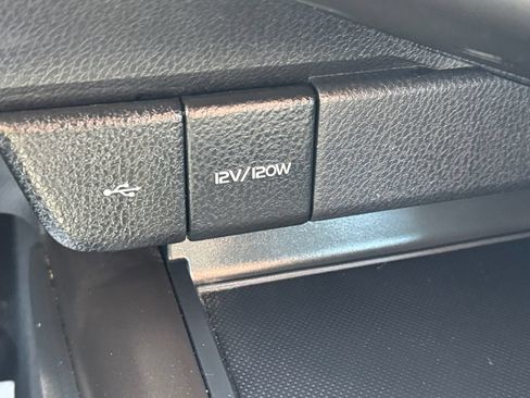Used 2024 Toyota Camry SE FWD image 27