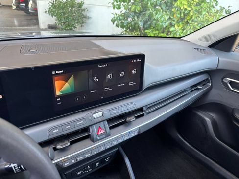 Used 2025 Kia K4 FWD image 16