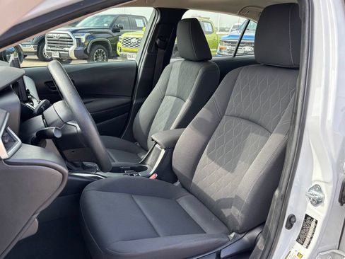 Used 2024 Toyota Corolla LE FWD image 11