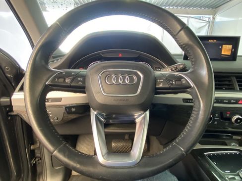 Used 2019 Audi Q7 2.0T Premium w/ Cold Weather Package AWD/4WD image 29