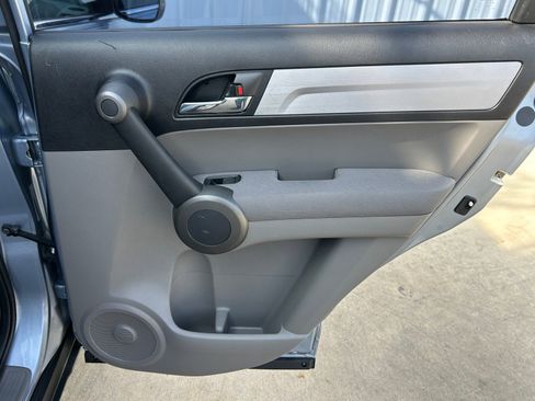 Used 2010 Honda CR-V LX image 25