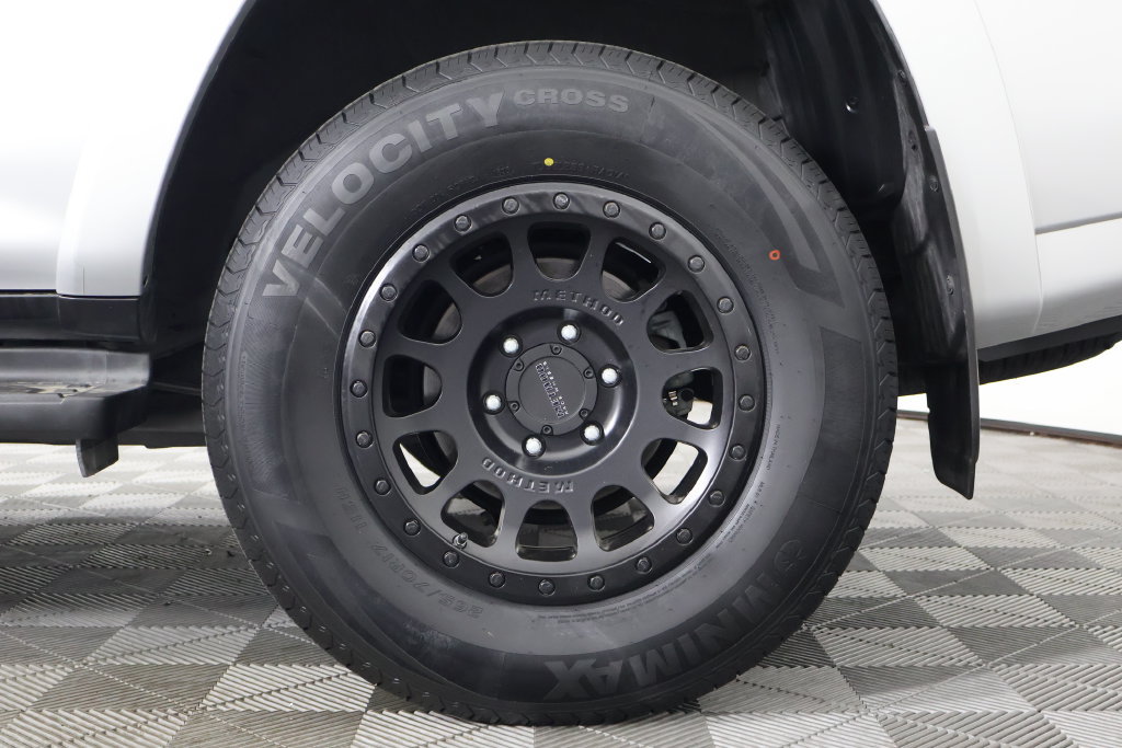 Used 2019 Toyota 4Runner SR5 Premium AWD/4WD image 16