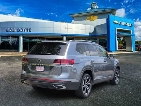 Used 2023 Volkswagen Atlas SEL AWD/4WD image 3