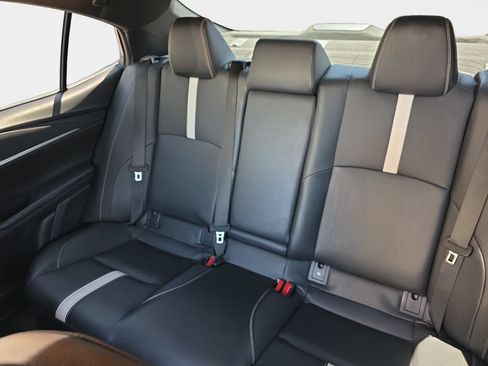 Used 2025 Toyota Camry SE FWD image 19