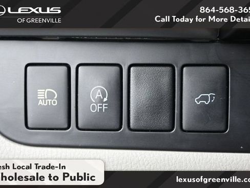 Used 2017 Toyota Highlander XLE FWD image 11