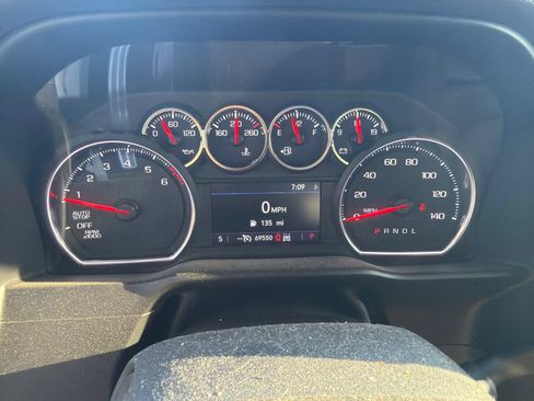 Used 2019 Chevrolet Silverado 1500 LT w/ Texas Edition AWD/4WD image 18