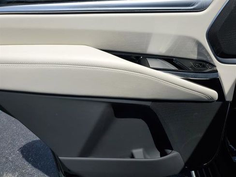 Used 2026 Cadillac Escalade Sport w/ LPO, ONYX Package image 32