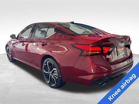 Used 2024 Nissan Altima 2.5 SR AWD/4WD image 7