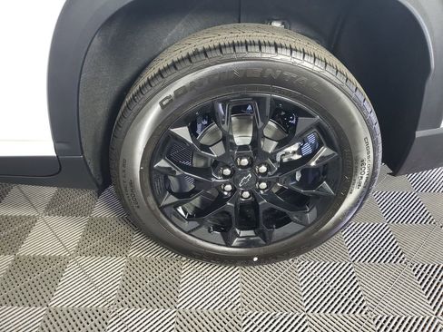 New 2026 Chevrolet Traverse LT w/ Midnight/Sport Edition FWD image 30