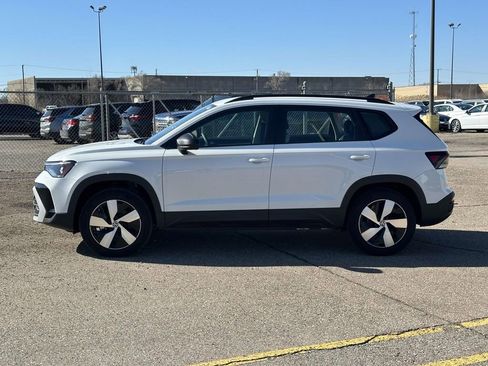 New 2025 Volkswagen Taos S image 2