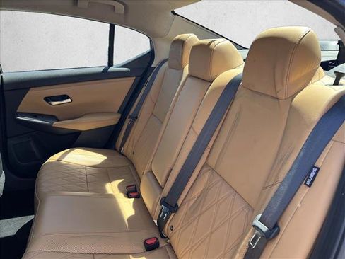 Used 2023 Nissan Sentra SV w/ SV Premium Package image 20