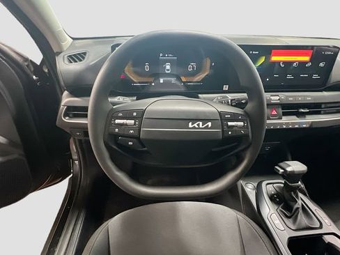 New 2026 Kia K4 FWD image 11