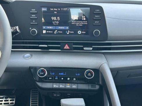 New 2026 Hyundai Elantra Sport FWD image 19