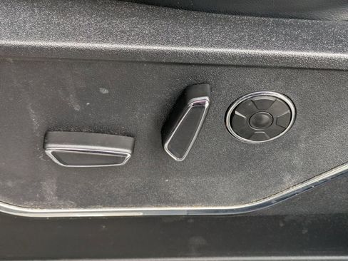 Used 2022 Ford F150 Platinum w/ Equipment Group 701A High image 24