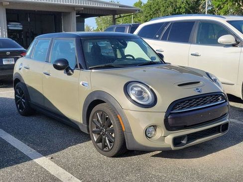 Used 2019 MINI Cooper S w/ Premium Package image 1