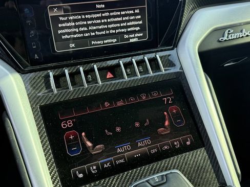 Used 2020 Lamborghini Urus AWD/4WD image 4