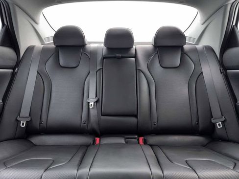 New 2026 Hyundai Elantra Limited image 16