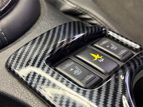 Used 2017 Nissan 370Z Touring image 17