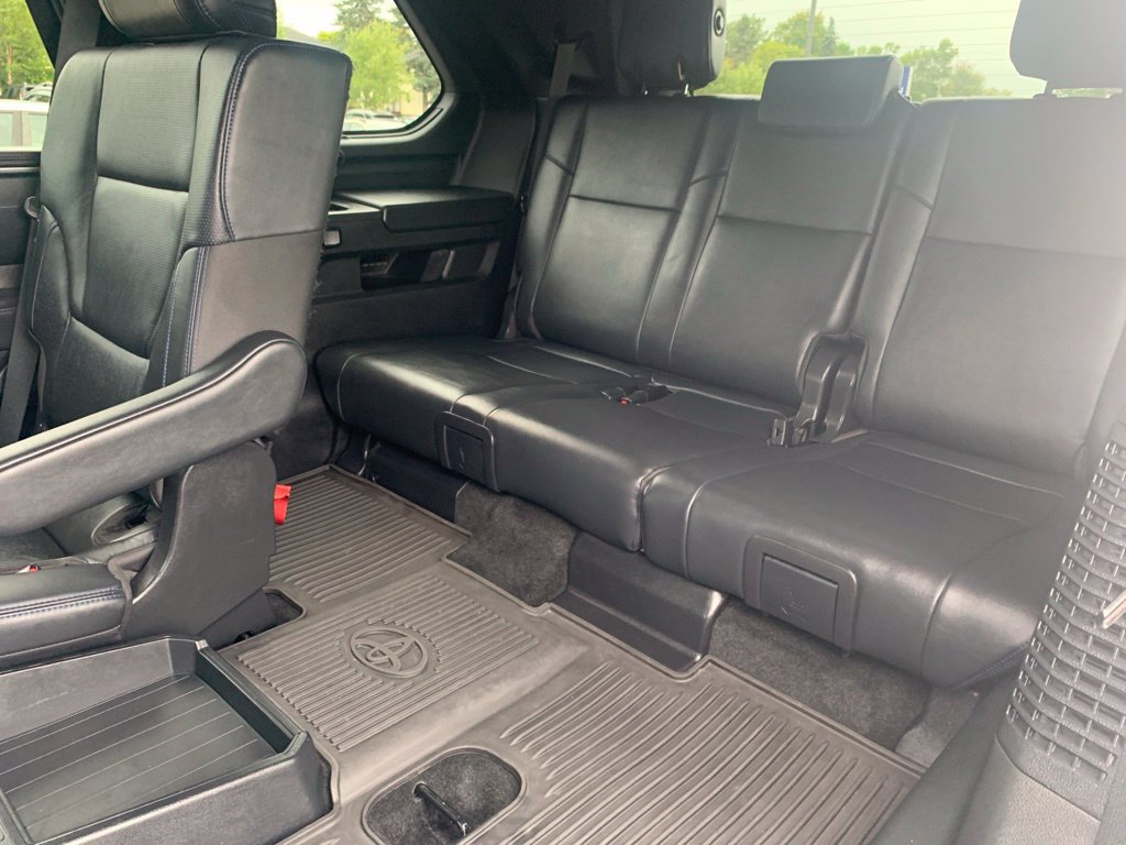 Used 2024 Toyota Sequoia Platinum AWD/4WD image 21