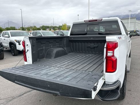 Used 2021 Chevrolet Silverado 1500 LTZ w/ LTZ Convenience Package II AWD/4WD image 16