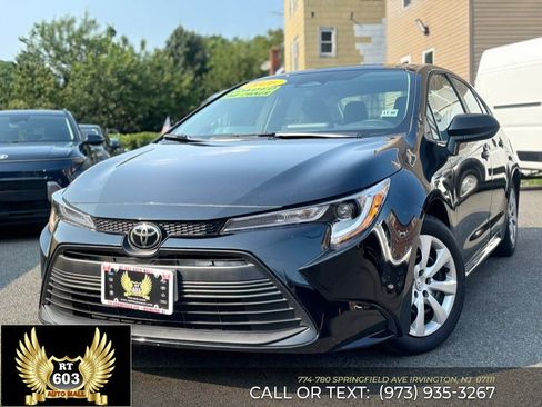 Used 2026 Toyota Corolla LE FWD image 1