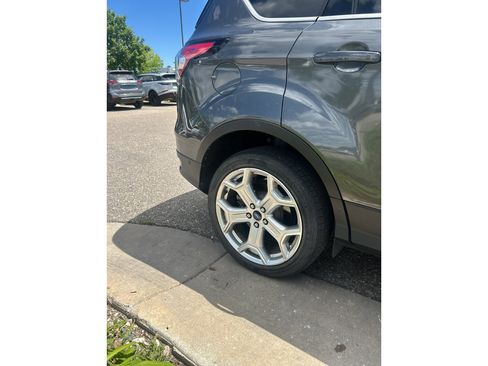 Used 2018 Ford Escape Titanium AWD/4WD image 17