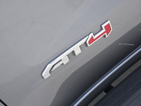 Used 2022 GMC Sierra 1500 AT4 w/ AT4 Premium Package AWD/4WD image 12