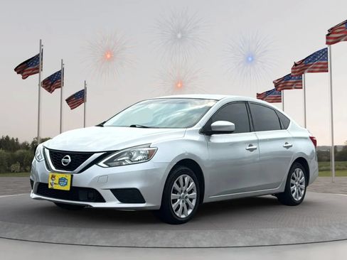 Used 2018 Nissan Sentra S FWD image 2