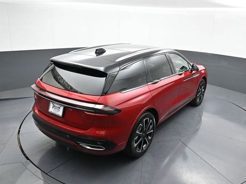 Used 2025 Lincoln Nautilus Reserve image 41