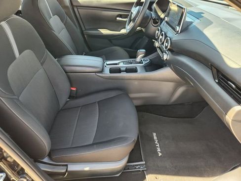 Used 2025 Nissan Sentra SV image 14