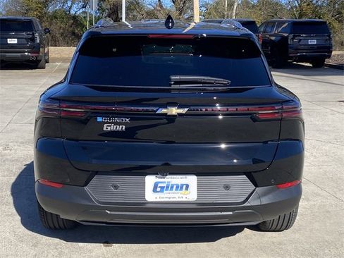 New 2026 Chevrolet Equinox EV LT image 4