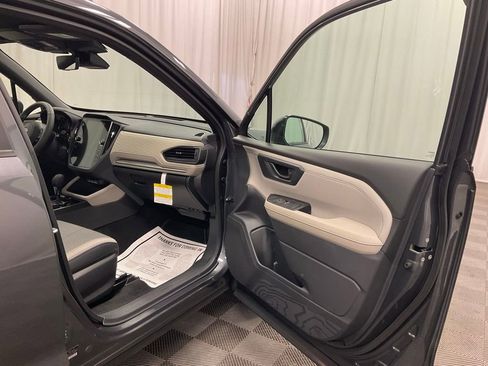 New 2026 Subaru Forester Premium AWD/4WD image 31