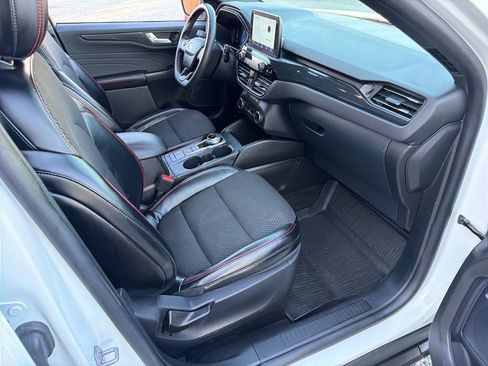 Used 2024 Ford Escape ST-Line w/ Equipment Group 301A image 29