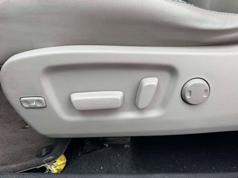 Used 2015 Toyota Highlander Limited Platinum image 17