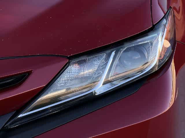 Used 2020 Toyota Camry SE w/ Convenience Package FWD image 24