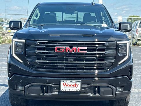 New 2026 GMC Sierra 1500 Elevation w/ Elevation Premium Package AWD/4WD image 4