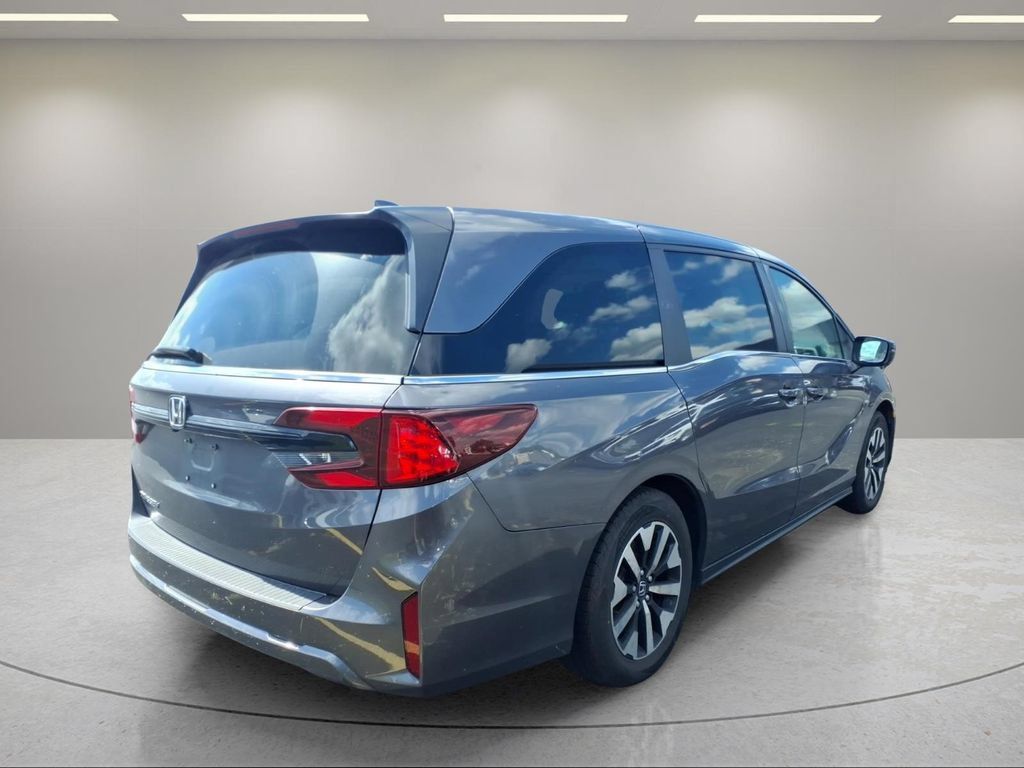 Used 2025 Honda Odyssey EX-L image 3