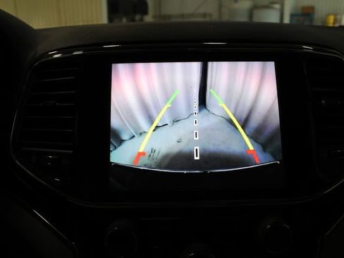 Used 2020 Jeep Grand Cherokee Limited AWD/4WD image 4