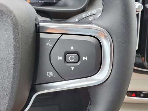 New 2026 Volvo XC40 B5 Ultra w/ Protection Package Premier image 10