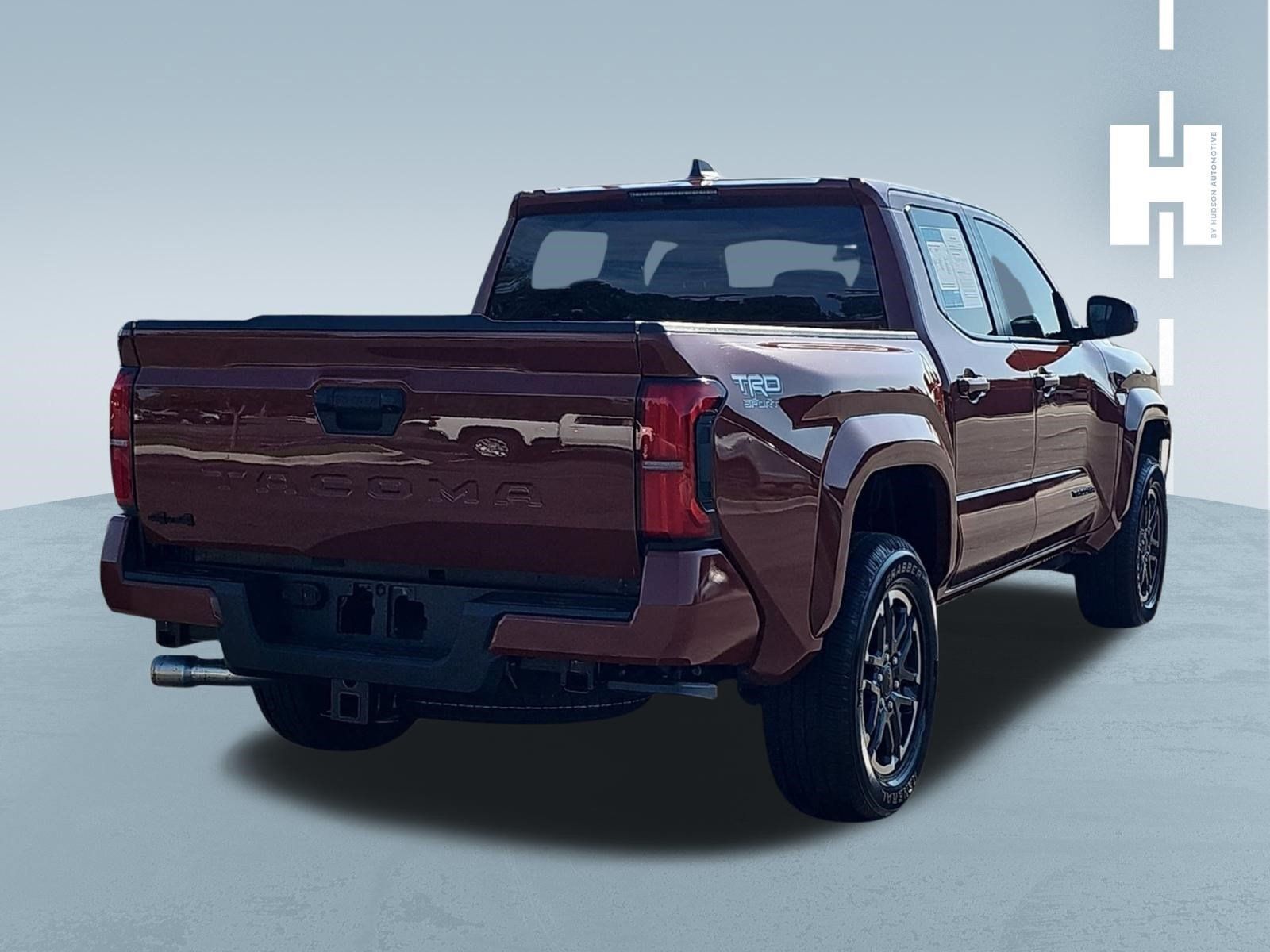 Used 2025 Toyota Tacoma TRD Sport AWD/4WD image 4