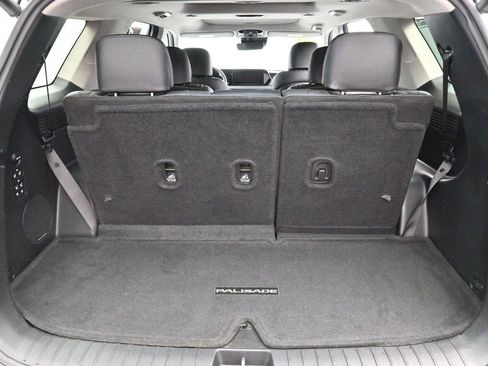 Used 2023 Hyundai Palisade Limited AWD/4WD image 9