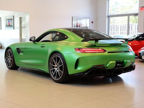 Used 2018 Mercedes-Benz AMG GT R image 2