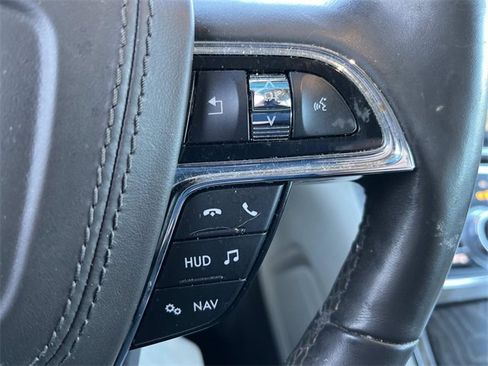 Used 2018 Lincoln Continental Reserve image 20