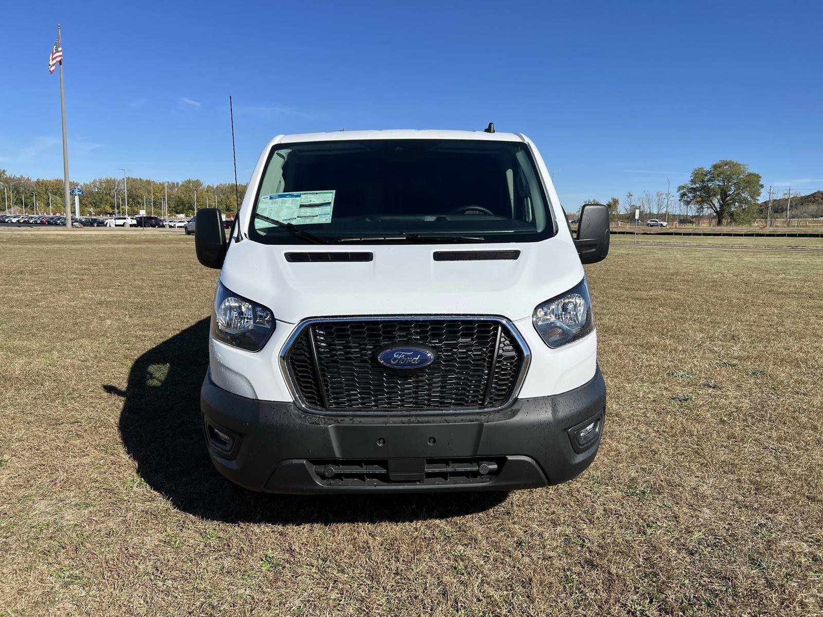 Used 2024 Ford Transit 350 Low Roof w/ Exterior Upgrade Package RWD image 3