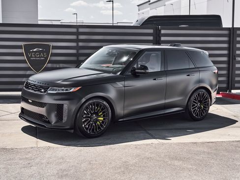 Used 2026 Land Rover Range Rover Sport SV AWD/4WD image 5